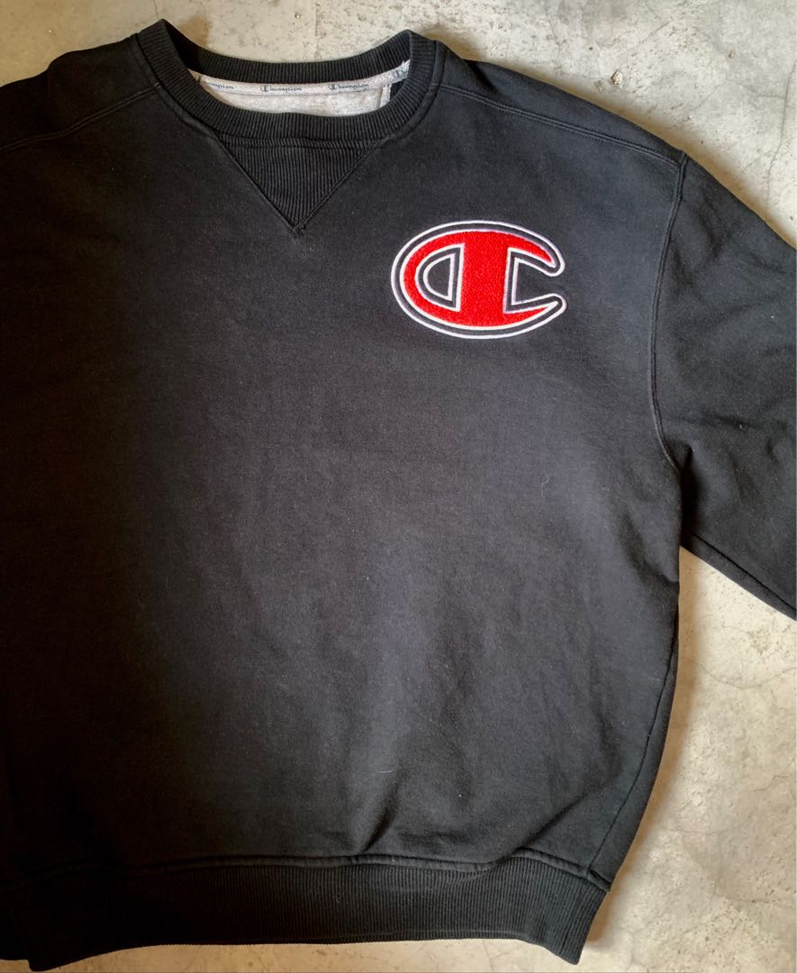 Champion sweater store big logo top