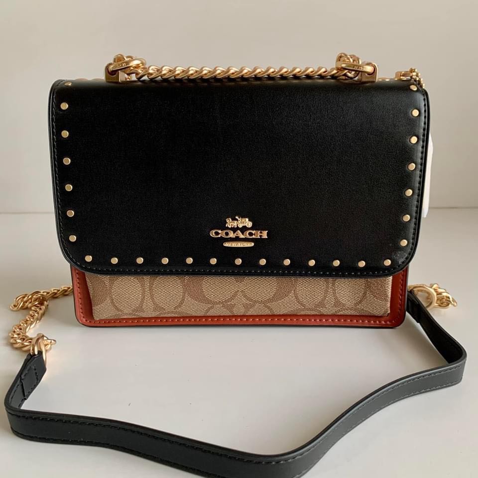 Coach Klare Crossbody in Signature with Rivets, Women's Fashion, Bags ...