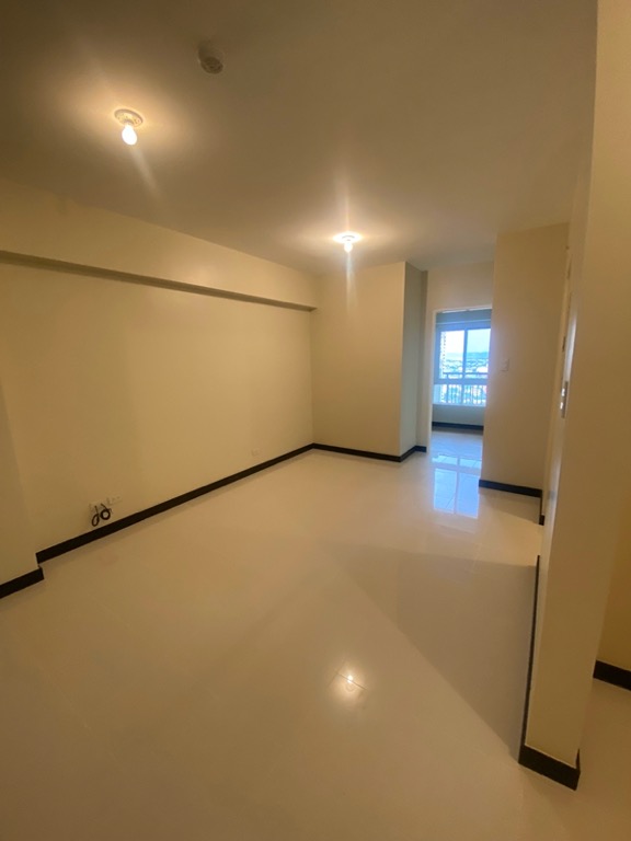 DMCI Kai Garden Mandaluyong 2BR with Balcony for Sale, Property, For