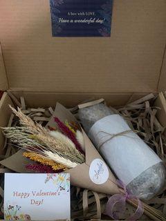 Dried flower gift box