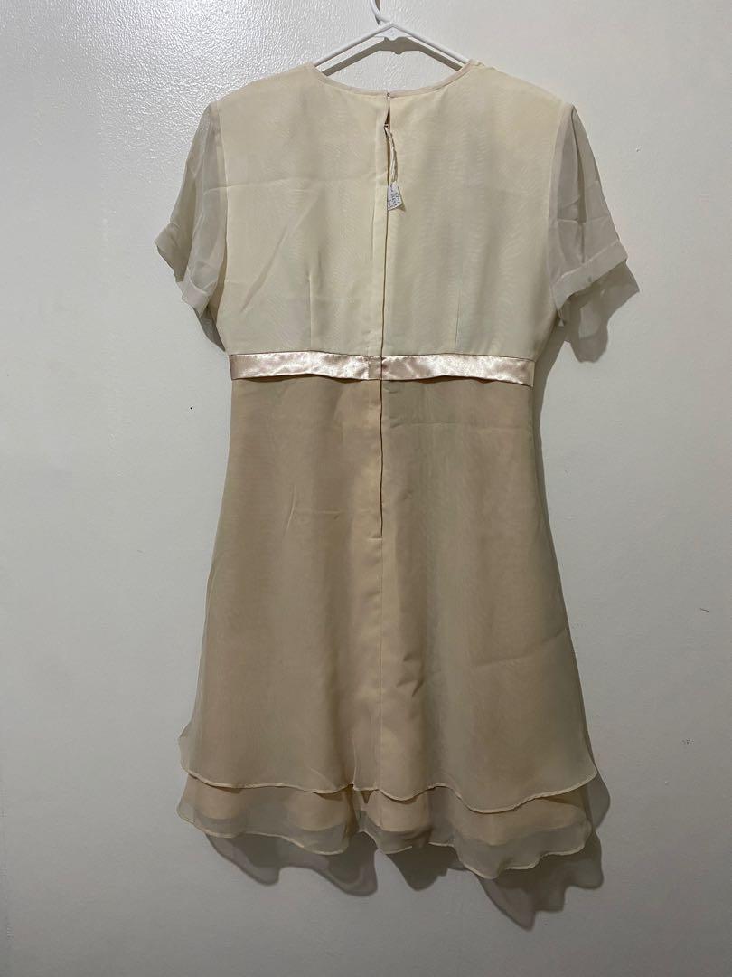 Edgar Allan Tailored Dress (Category: Dresses) located in Quezon City. Submitted by declutterwithmina (Listing ID 1142993093, Image 2). Description: Mode of Payment: > BDO > GCash > COD Message me for queries! 😊.