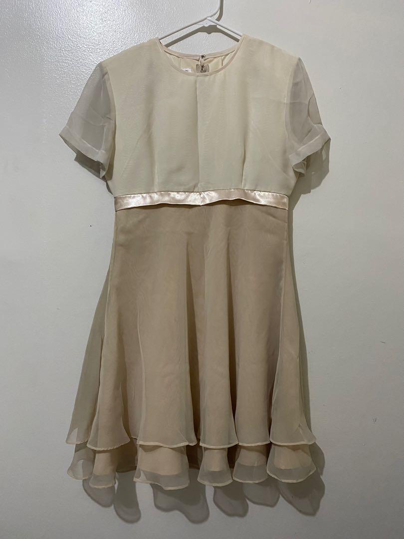 Edgar Allan Tailored Dress (Category: Dresses) located in Quezon City. Submitted by declutterwithmina (Listing ID 1142993093, Image 1). Description: Mode of Payment: > BDO > GCash > COD Message me for queries! 😊.