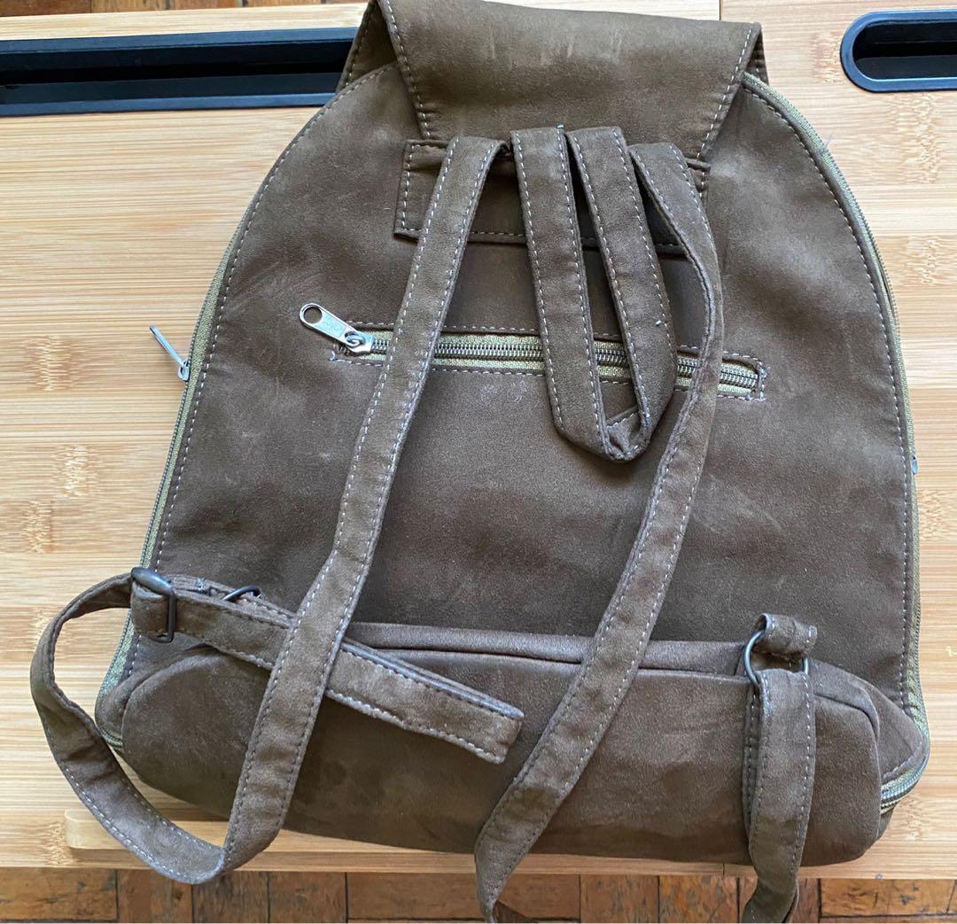 Felt Embroidered Backpack (Category: Backpacks) located in Antipolo. Submitted by mac189 (Listing ID 1142974319, Image 2). Description: .