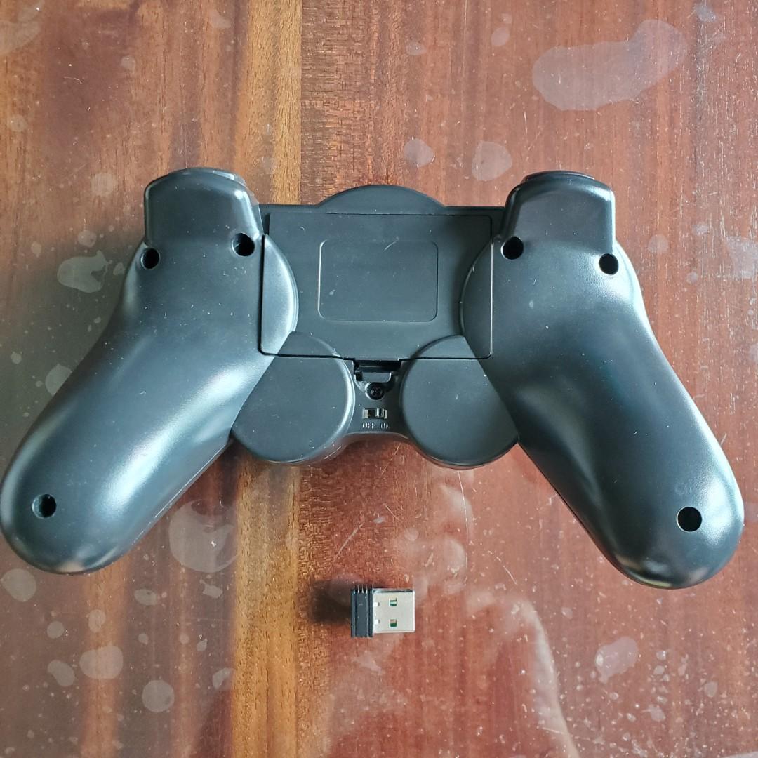 Game Controller (Category: Controllers) located in Singapore. Submitted by oraclecode (Listing ID 1142901693, Image 3). Description: Works on my Android TV and Android Phone. For Android phone you need to get your own donggle "A" as seen in the attached picture. Dongle "A" can be purchased from any IT shop. Depending on your phone port type, either get a : Type A USB to Micro USB (Old) or Type A USB to Type C USB (New) Controller + Dongle "B" inc