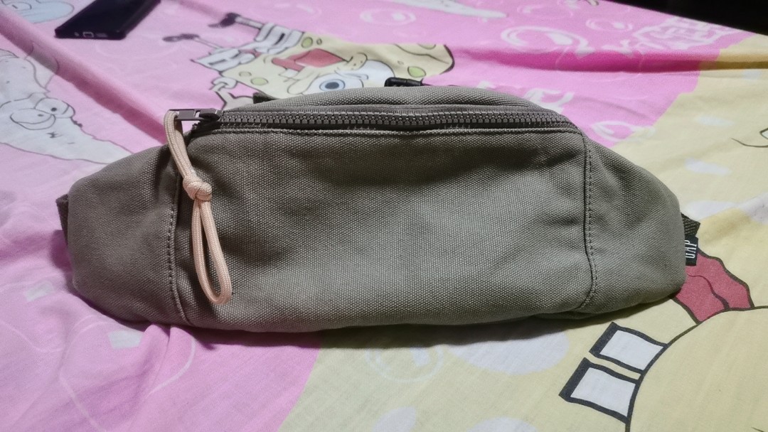 GAP belt bag, Men's Fashion, Bags, Belt 