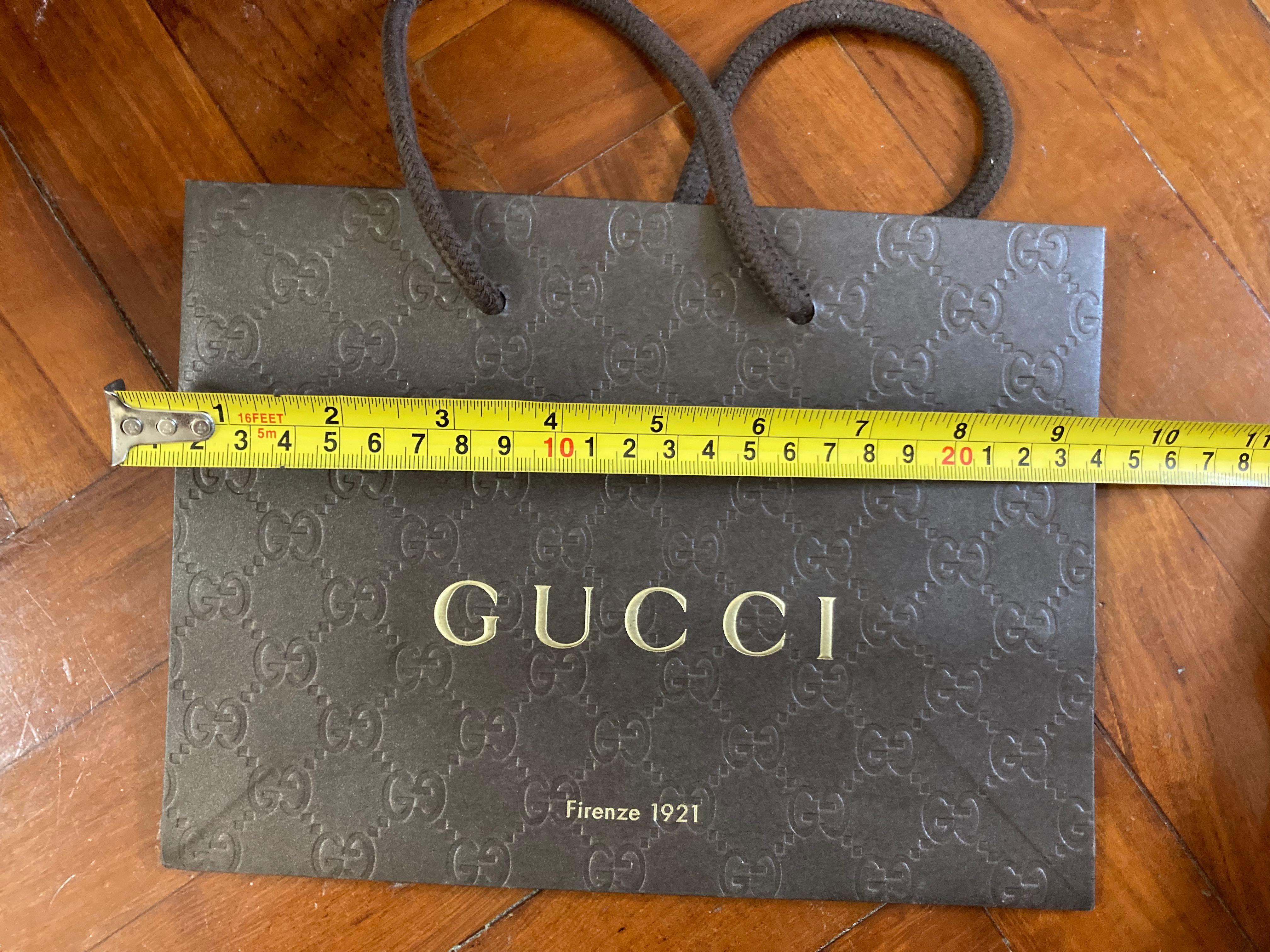 Gucci 紙袋二個, 名牌, 手袋及銀包- Carousell