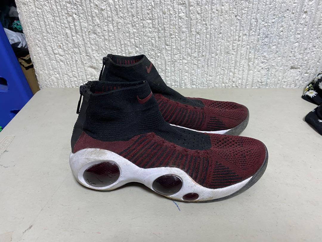Nike bonafide red store