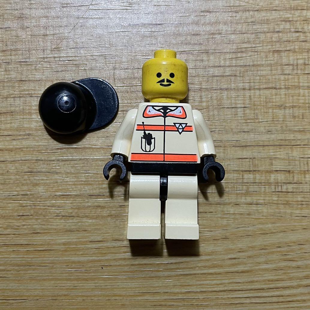 Lego City Classic Coastguard (Category: Lego & Building Sets) located in Quezon City. Submitted by rickbrick (Listing ID 1142978354, Image 1). Description: - yellowed minifigure.
