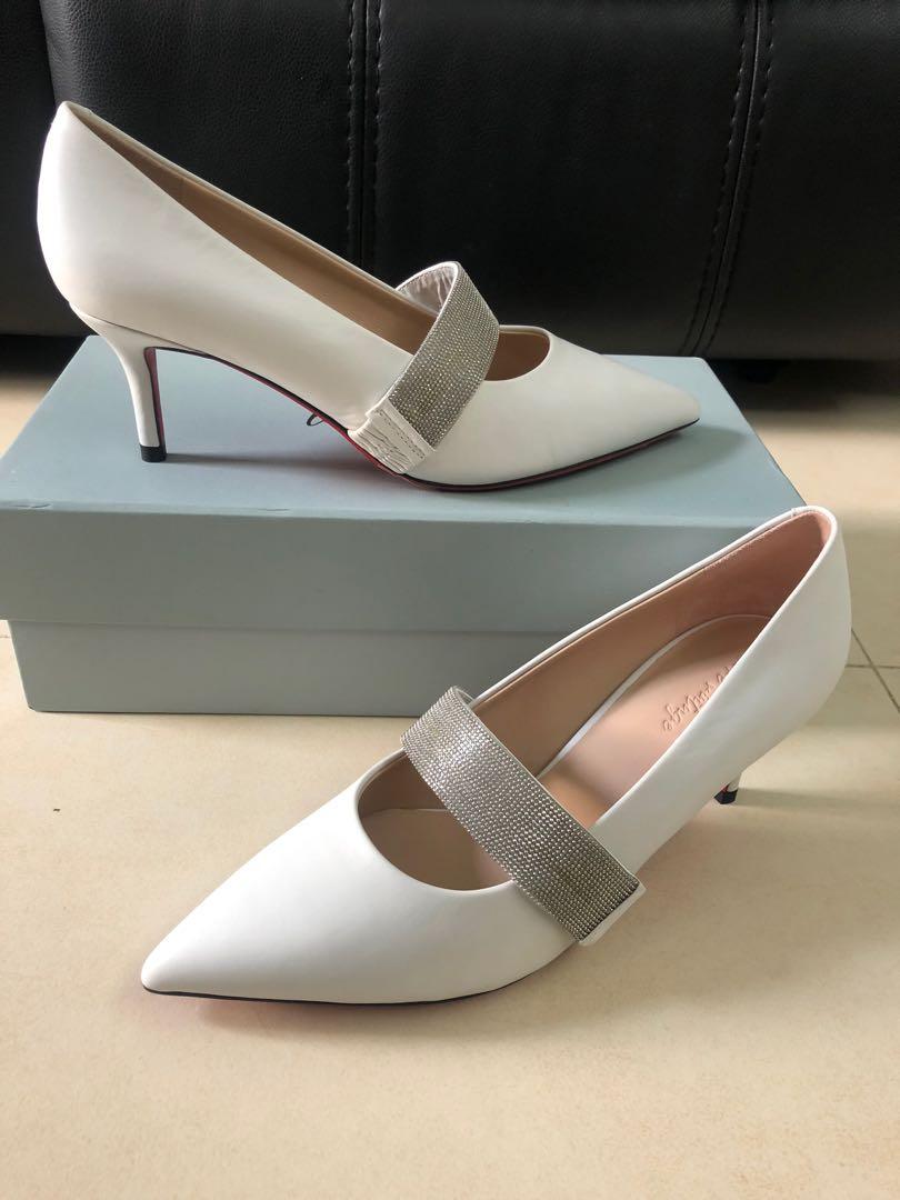 Vintage white heels cheap