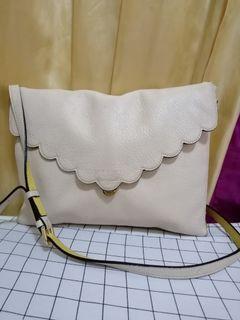 lovecat sling bolsa price