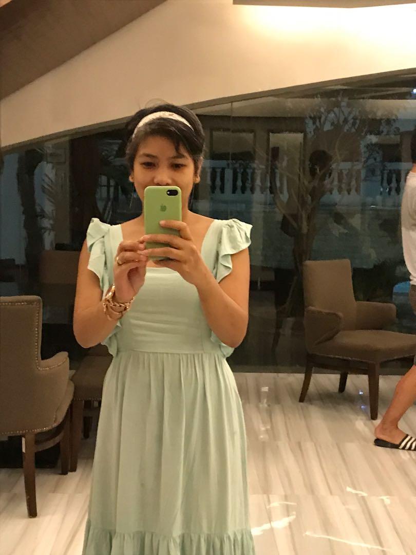 Maxi Dress for Women (Category: Dresses) located in Subic. Submitted by chyllbhaby (Listing ID 1143032003, Image 2). Description: Maxi Dress Used once Free Size can fit up to large open back.