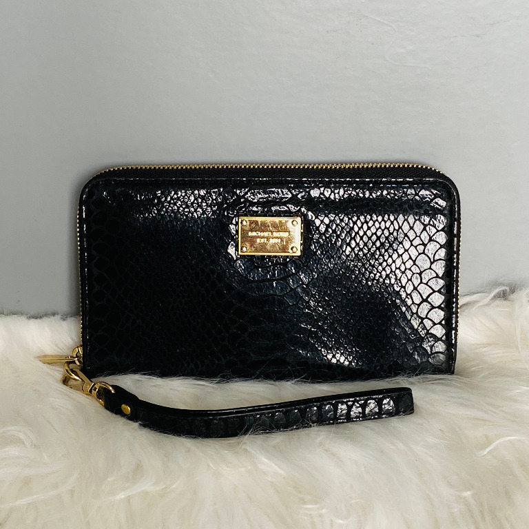 Michael kors python wallets black 2025