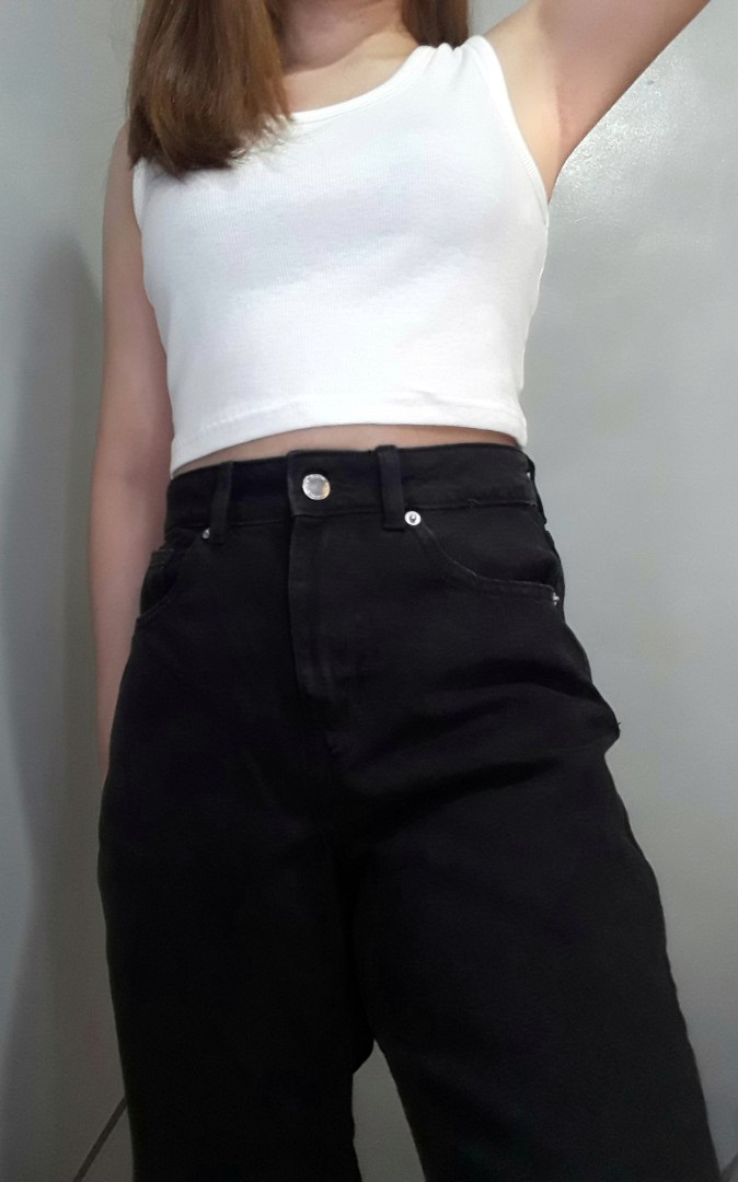 Mom jeans Stradivarius black denim, Women's Fashion, Bottoms, Jeans on  Carousell
