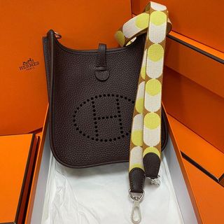 （分類：）位於 。 由 MissCoconco. 提交（商品編號 1142913030，圖片 1）。簡介： 。