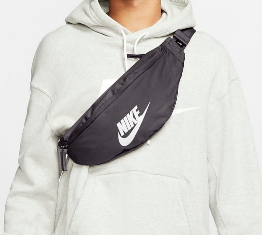 Nike fanny pack grey hotsell