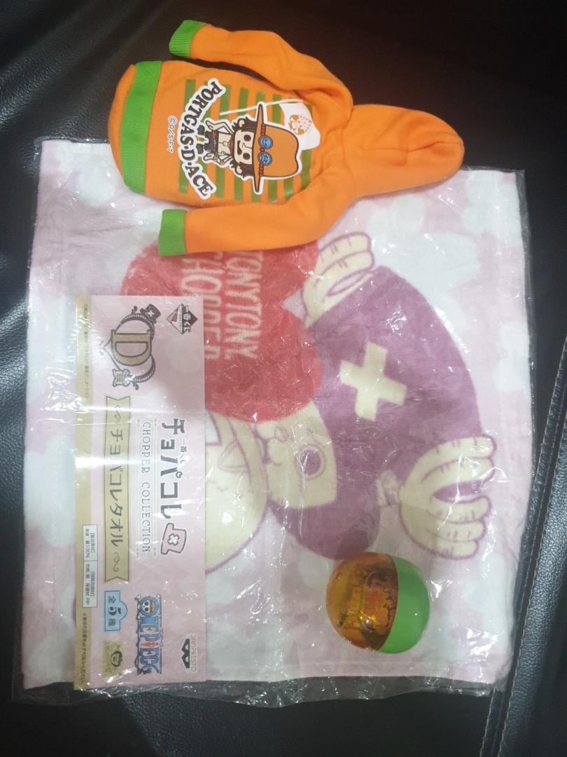 One piece Set (Category: Designer & Blind Box Toys) located in San Juan City. Submitted by sheeed (Listing ID 1142889714, Image 1). Description: chopper collection towel chopper mini action figure ace hoodie bag chain.