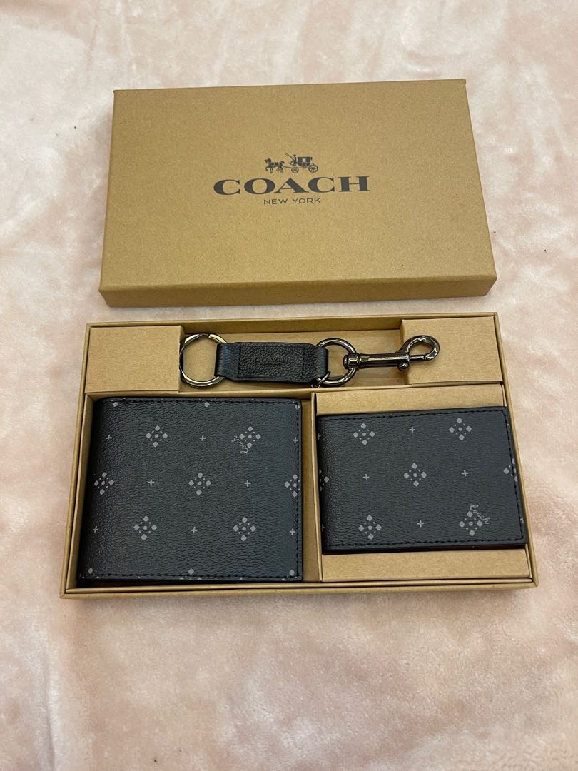 Original coach men wallet gift set, Luxury, Accessories on Carousell