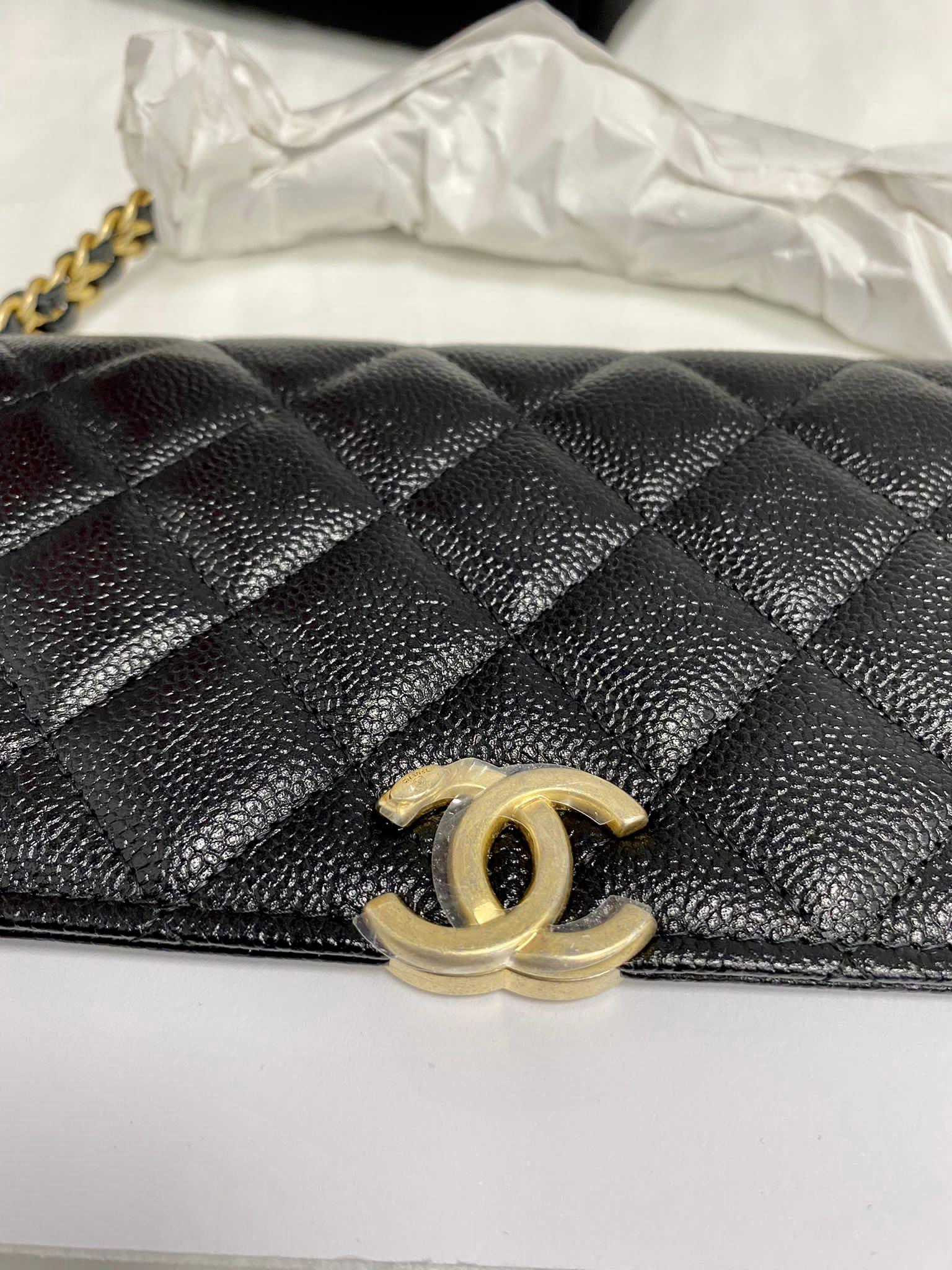 RARE,22P Chanel Wallet ON Chain WOC, Luxury, Bags & Wallets on Carousell