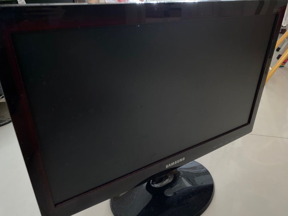 Samsung 19.5” S20D300NH Computer Monitor, Computers & Tech, Desktops on ...