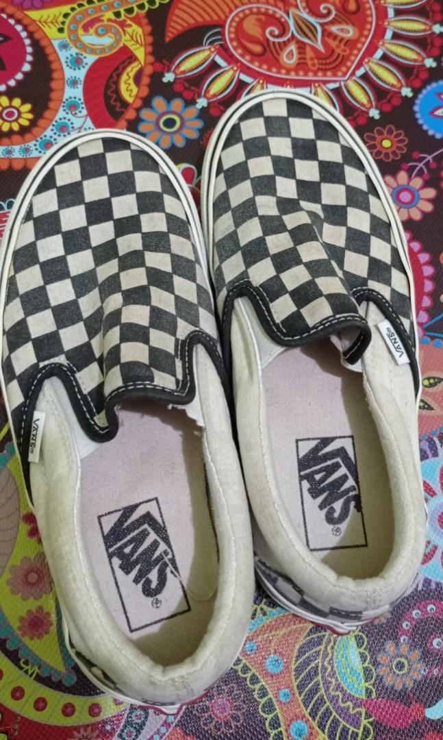 gambar sepatu vans checkerboard