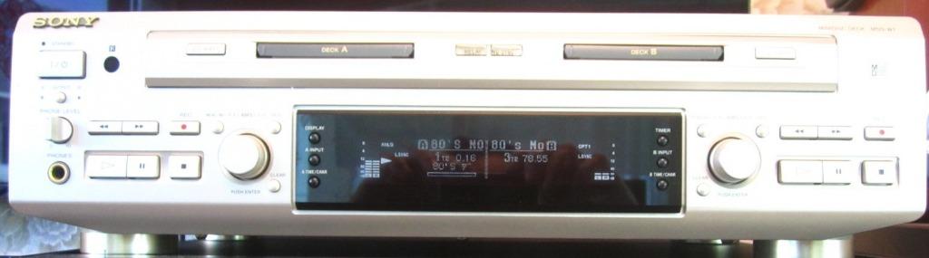 sony mds W1 雙MD錄音座(近全新產品)，保証全正常，顯示沒有段字, 音響
