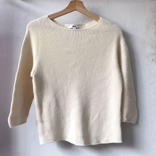 Uniqlo OFF WHITE 3D Knit Top Sweater
