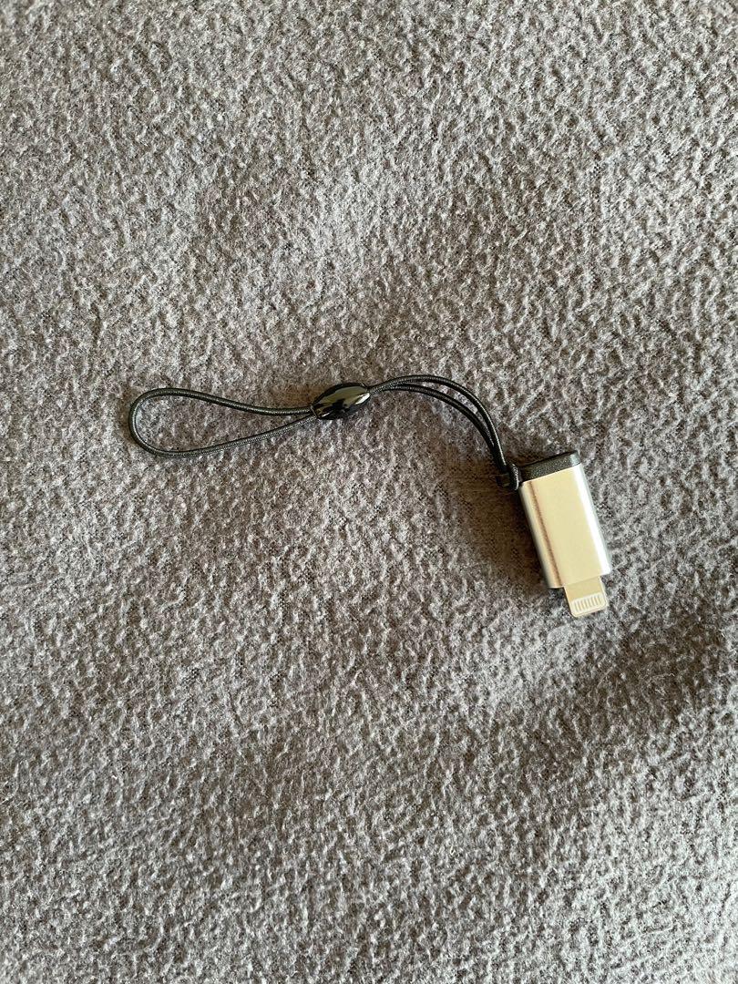 USB-C to Lightning adaptor (Category: Cables & Adaptors) located in Makati City. Submitted by argin (Listing ID 1142907336, Image 1). Description: Adaptor to convert your USB-C charger to lightning charger Less cables to bring 😁 IMPORTANT: The power part of the cable should be USB or else it will not work RFS: Decluttering.