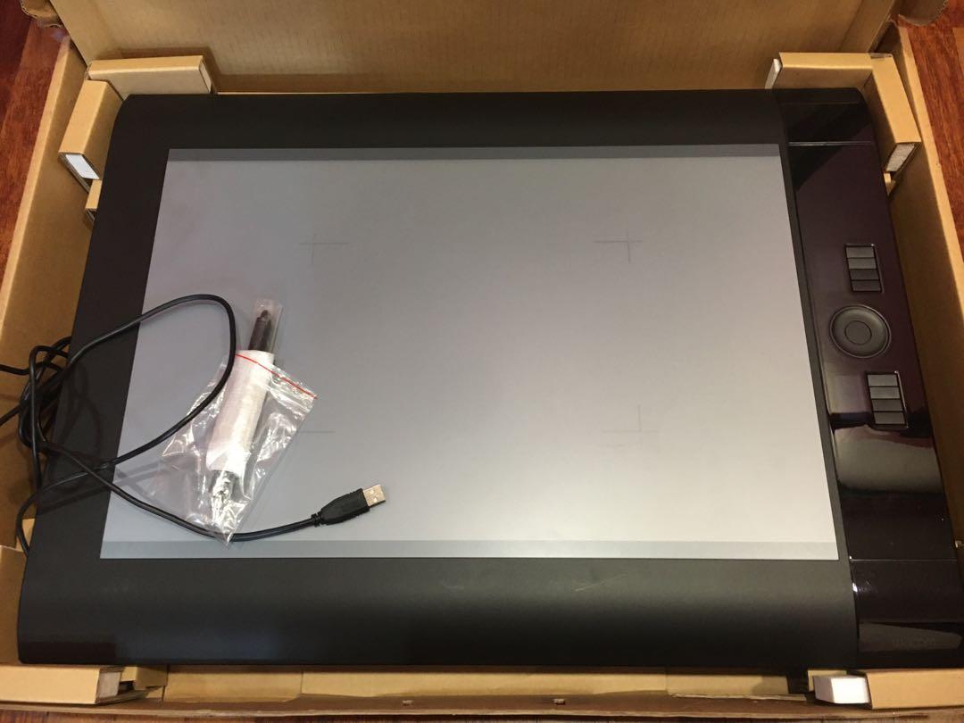 Wacom ワコムペンタブレット INTUOS4 PTK-1240/K0 XLサイズ
