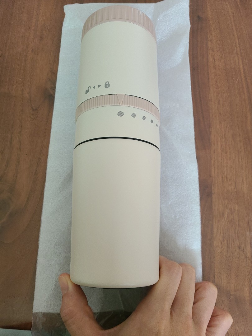 全新連盒 BRUNO 淺粉色 coffee maker with mill, 家庭電器, 廚房電器, 咖啡機及咖啡壺 Carousell