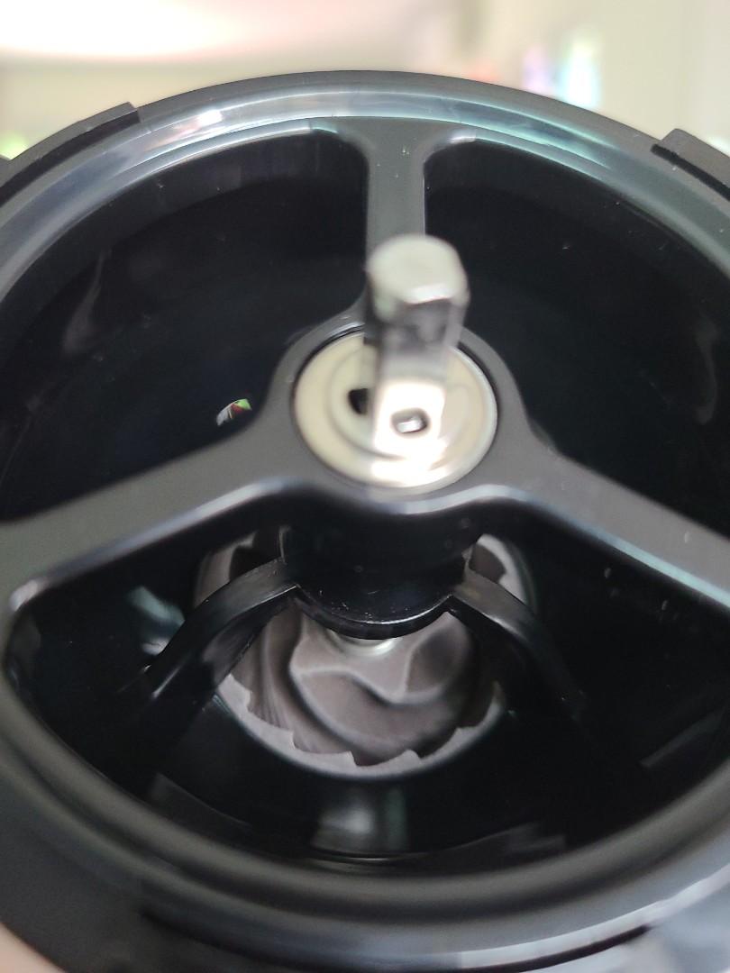 全新連盒 BRUNO 淺粉色 coffee maker with mill, 家庭電器, 廚房電器, 咖啡機及咖啡壺 Carousell