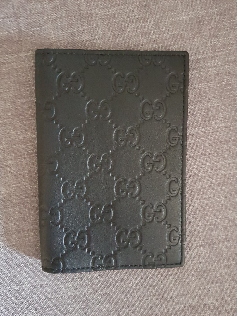 Auth GUCCI passport holder, Men's Fashion, Watches & Accessories