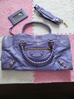(Category: ) located in . Submitted by charisyy (Listing ID 1143144719, Image 1). Description: .