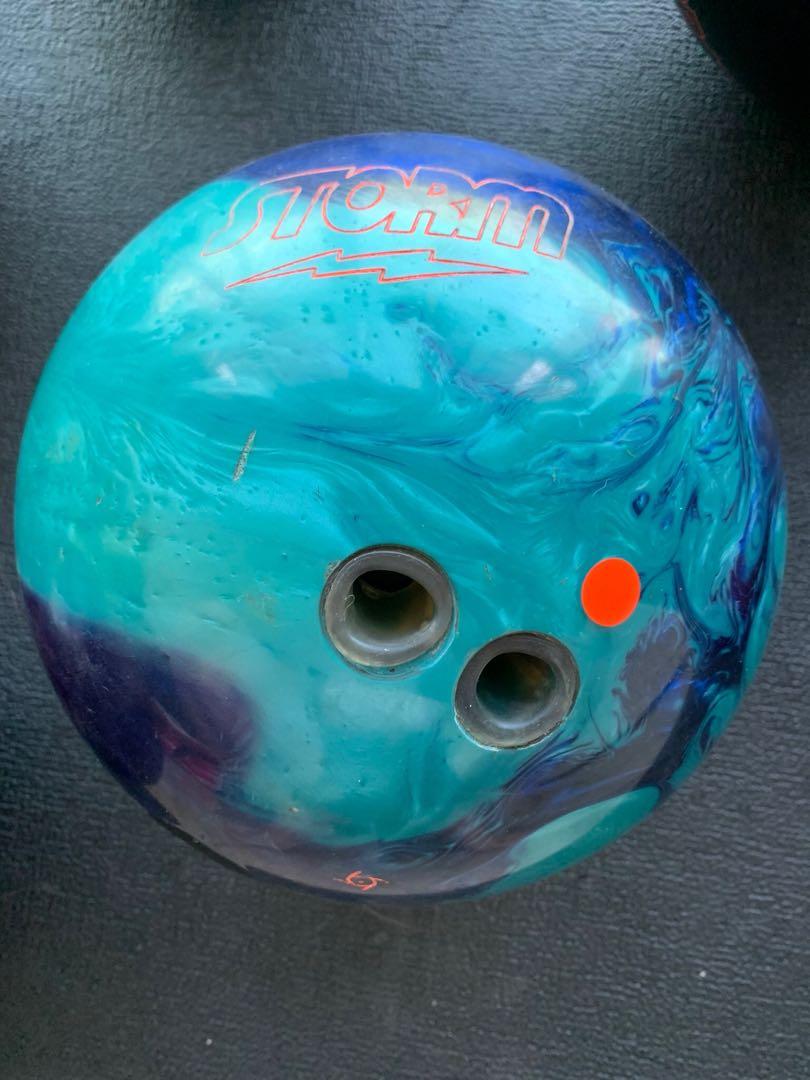 Bowling Ball 15 lbs, Sports Equipment, Sports & Games, Billiards