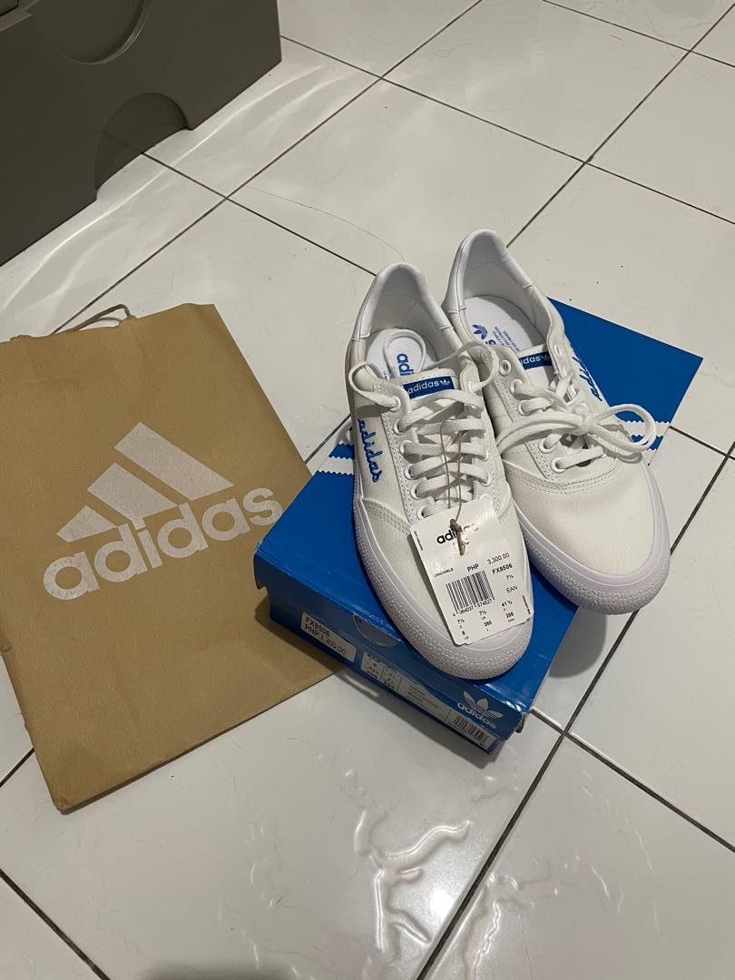 BRAND NEW ADIDAS SIZE 8, Men's Fashion, Footwear, Sneakers on Carousell