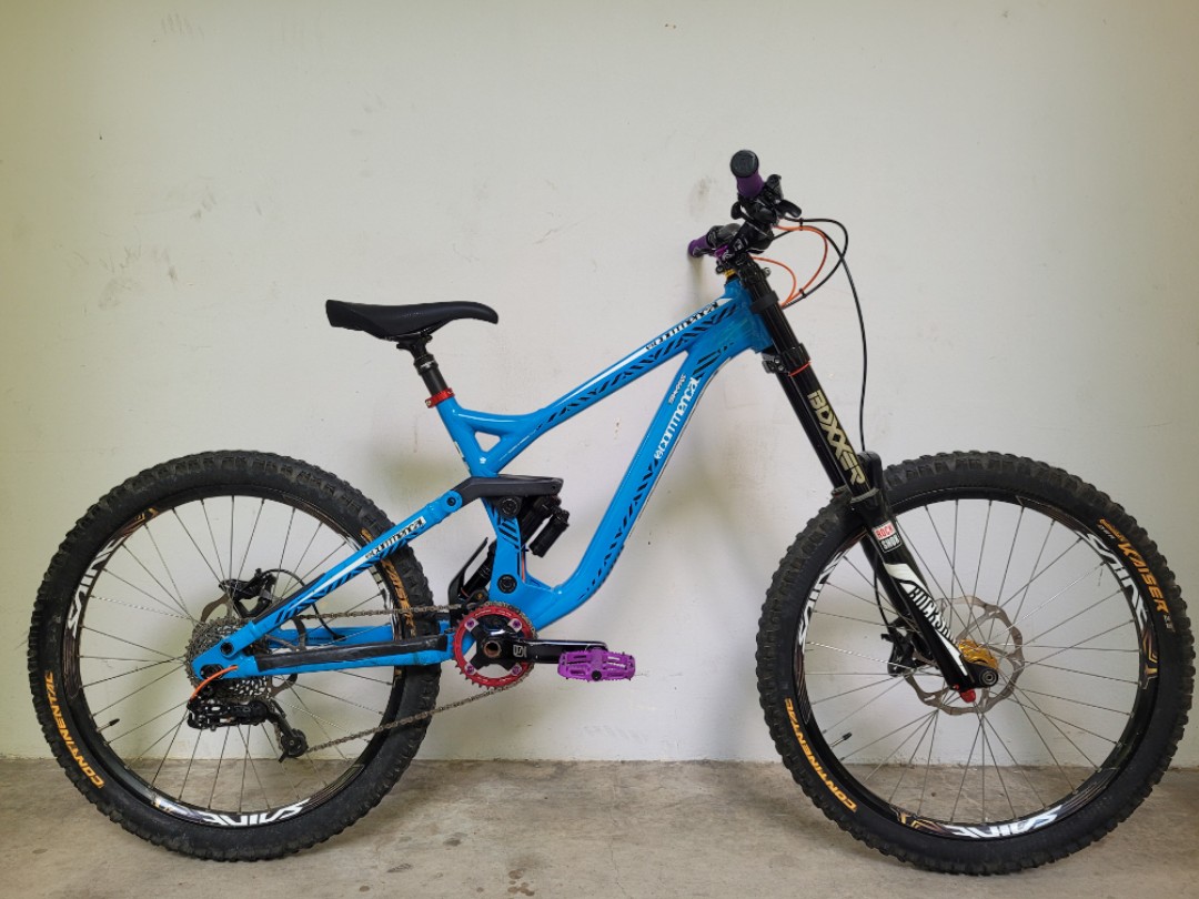 Commencal supreme dh 2012 sales