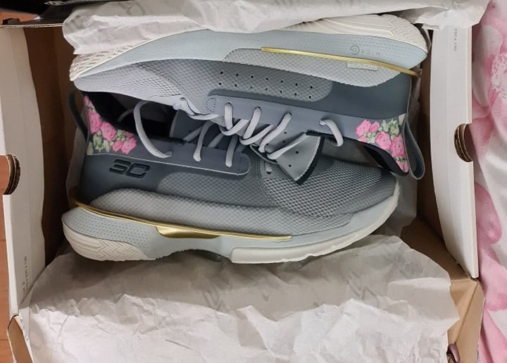 curry 7 floral