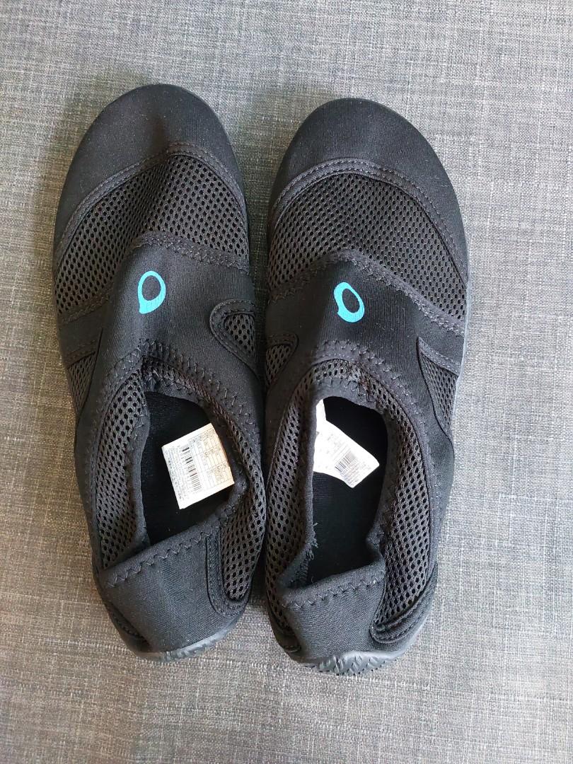 Decathlon Aqua Shoes, Sports Equipment, Sports & Games, Water Sports on  Carousell