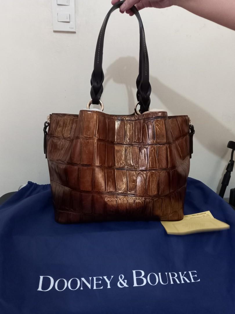 Dooney and hotsell bourke lifetime warranty