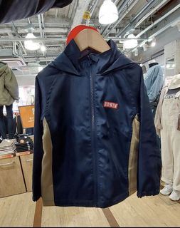 （分類：）位於 。 由 anlpm 提交（商品編號 1143256921，圖片 1）。簡介： 。