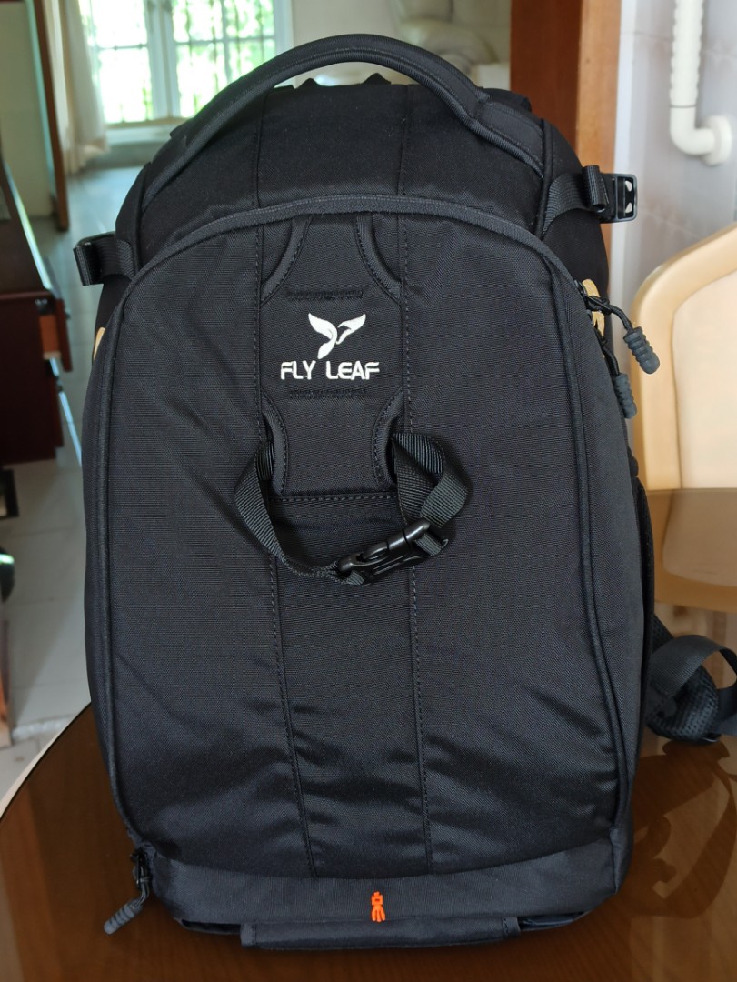 Flyleaf camera clearance backpack