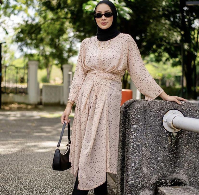 Holiday editions dress top