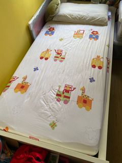 (Category: ) located in . Submitted by babyship (Listing ID 1143159322, Image 1). Description: .