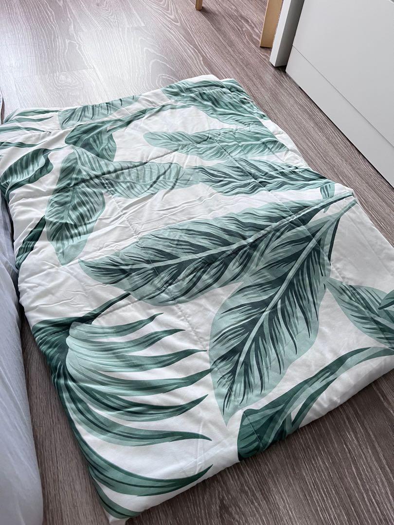 Kaison Blanket, Furniture & Home Living, Bedding & Towels on Carousell