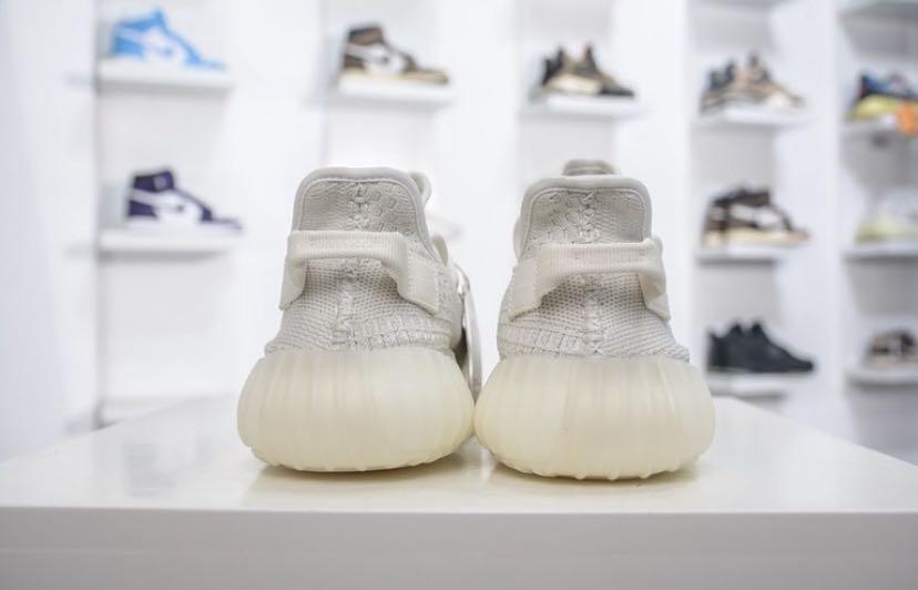 Kanye West x Adidas Yeezy Boost 350 V2 Light Men s Fashion