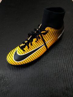 nike mercurial naranjas y negras