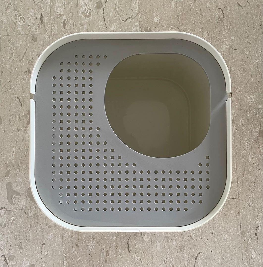 Original Modkat Litter Box, Pet Supplies, Homes & Other Pet Accessories on Carousell