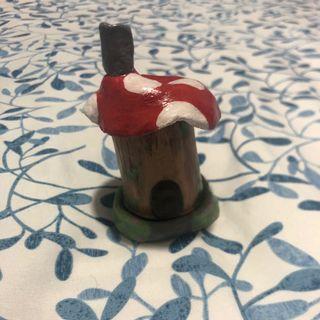 mushroom house inscense cone burner / holder display with FREE inscense cone !