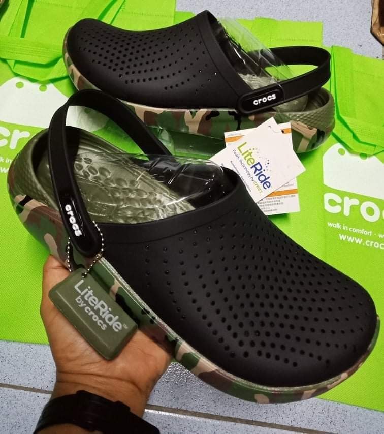 Navy green crocs deals