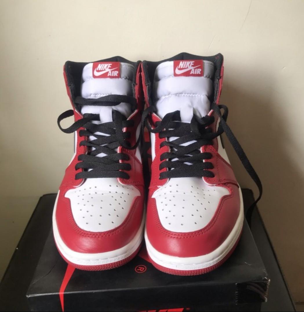 Nike Air Jordan 1 Retro High OG “Chicago” 2015, Fesyen Pria, Sepatu ,  Sneakers di Carousell