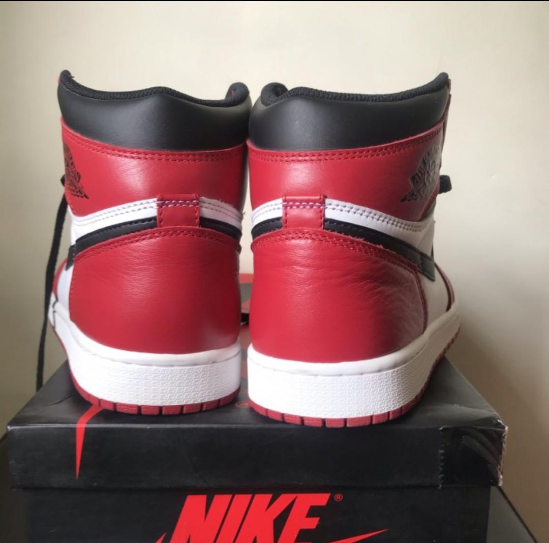 Nike Air Jordan 1 Retro High OG “Chicago” 2015, Fesyen Pria, Sepatu ,  Sneakers di Carousell
